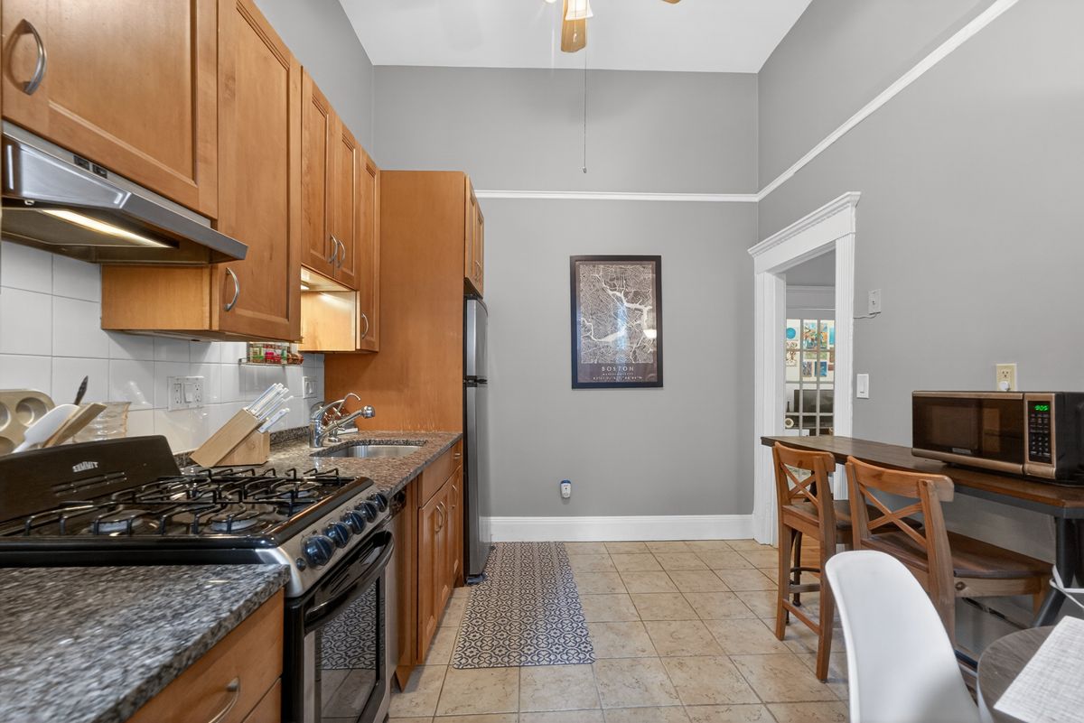 8 Garrison St — Photo 10
