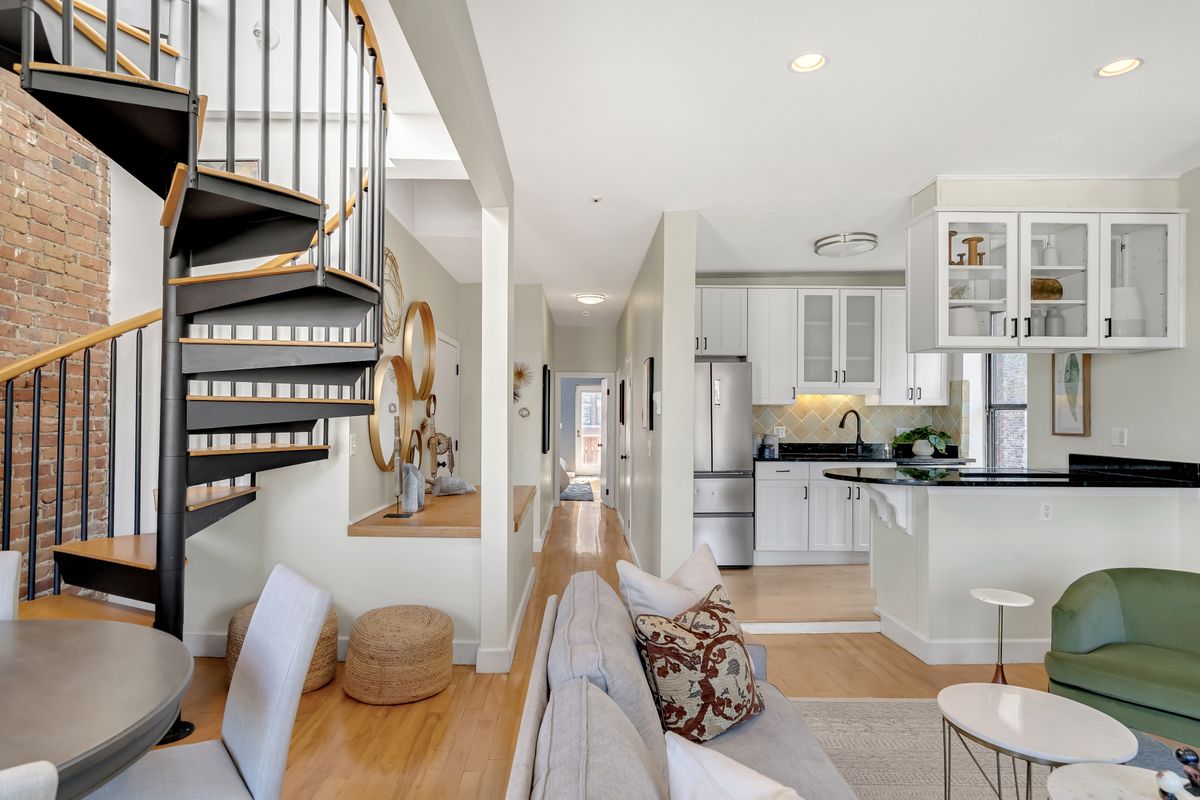 5 Albemarle St Unit 5 — Photo 6