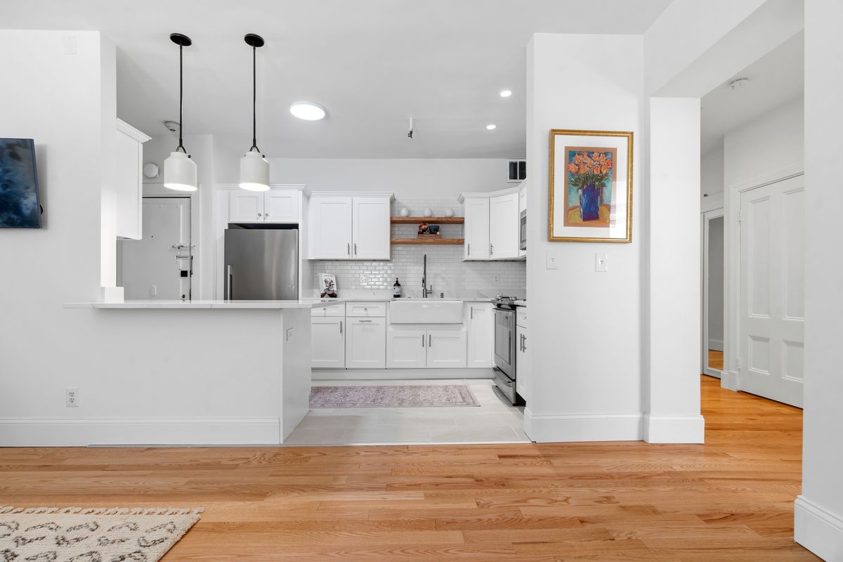 286 Beacon St. #1 — Photo 2