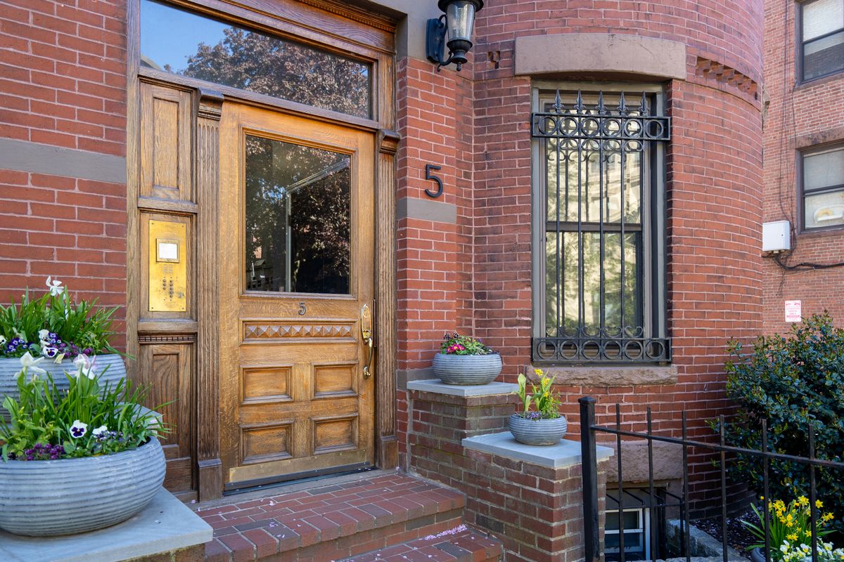 5 Albemarle St Unit 5 — Photo 15