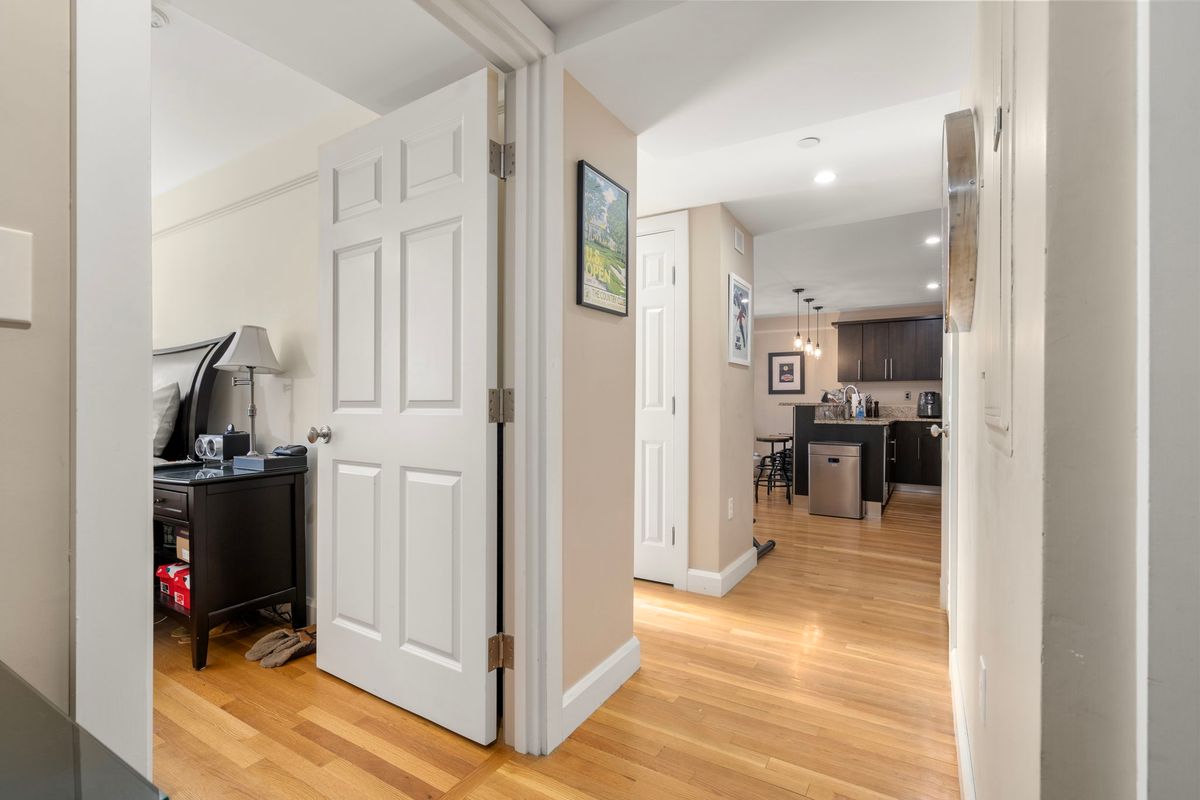 294 Newbury Street #3B — Photo 10