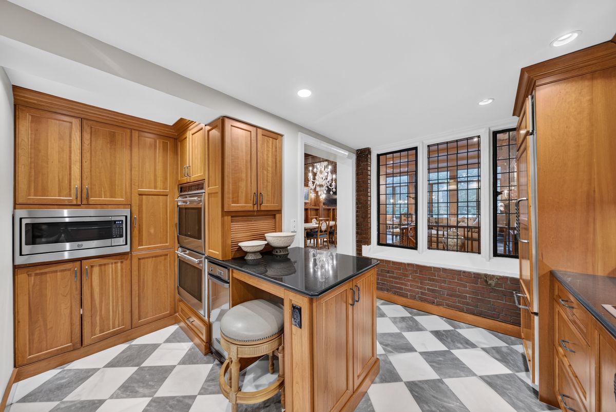 414 Beacon St, Unit 5 — Photo 4