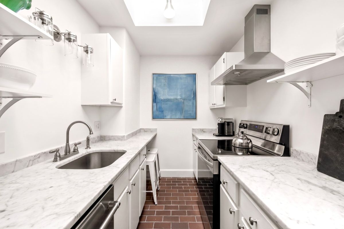 277 Beacon Street, 4A — Photo 6