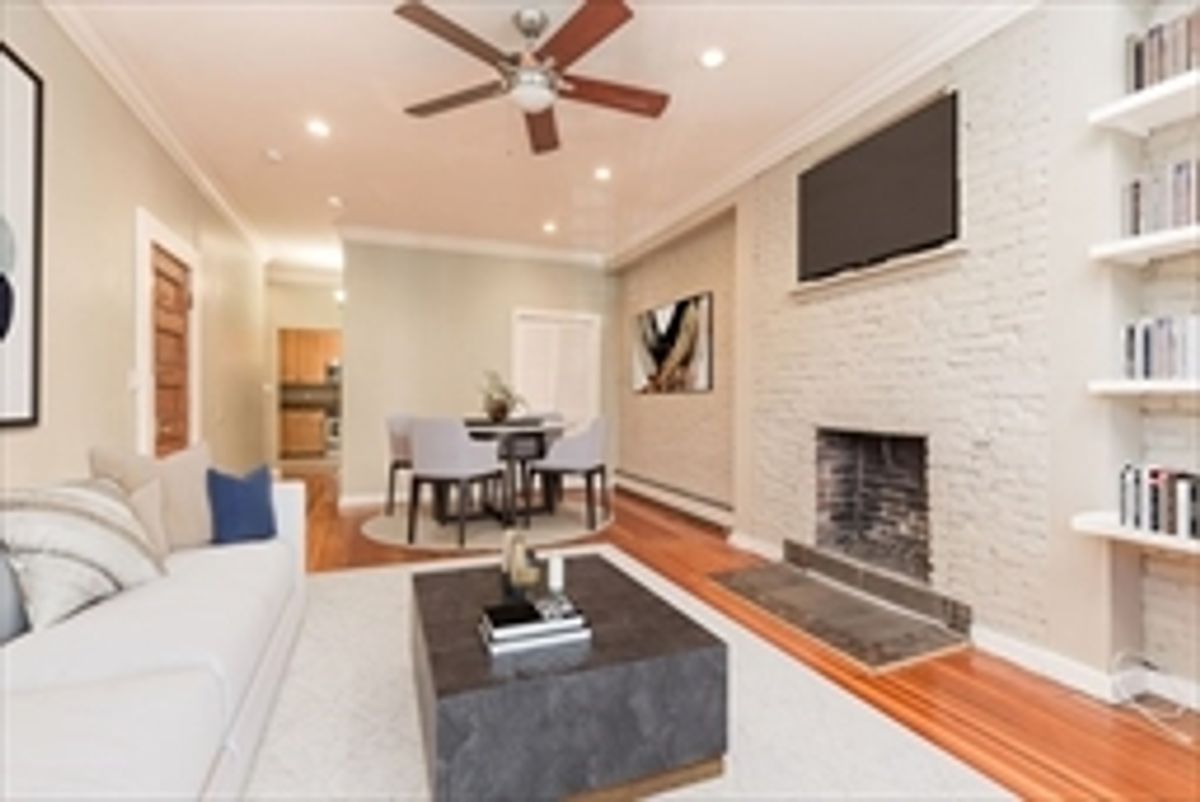 15 Blackwood St Unit 2 — Photo 1