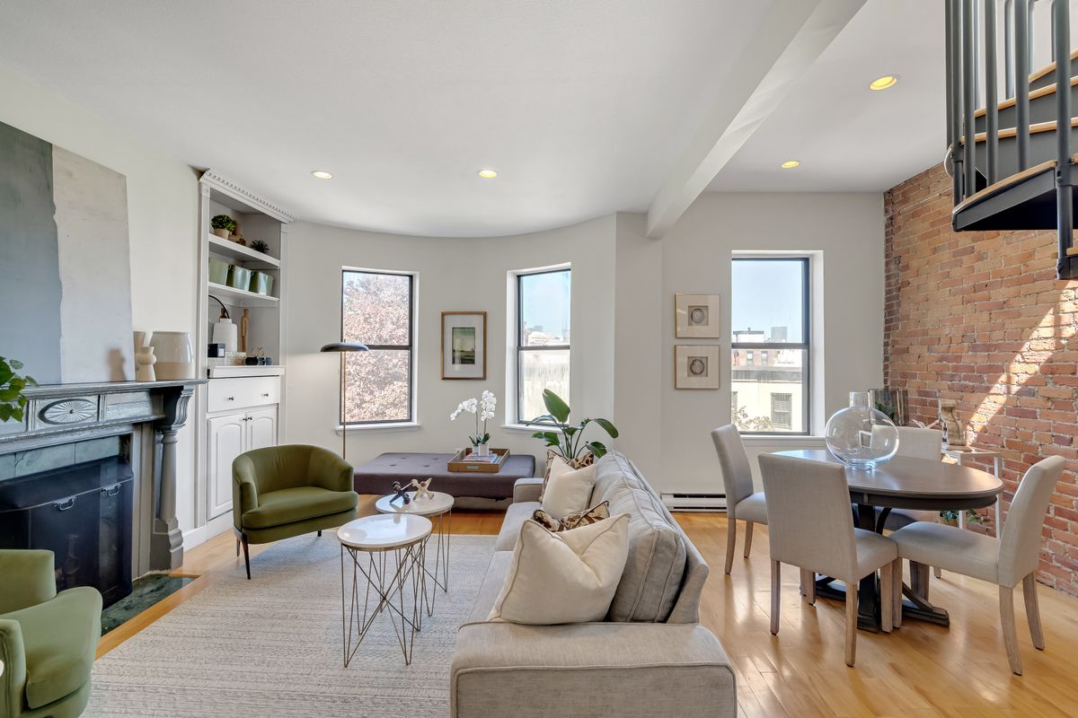 5 Albemarle St Unit 5 — Photo 4