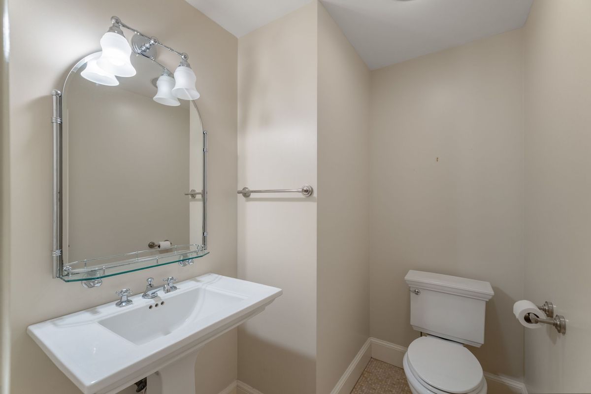 180 Marlborough St. Unit 1 — Photo 9